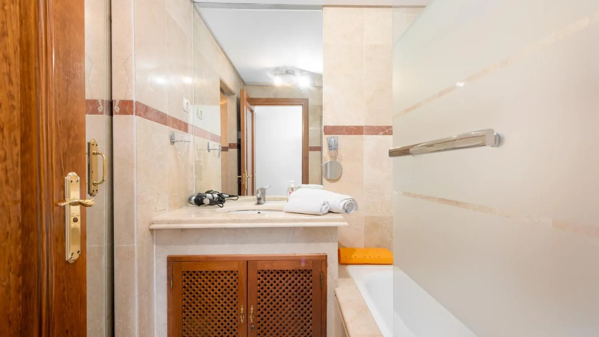 Apartamento De Lujo A 30M Playa Estepona 0*,